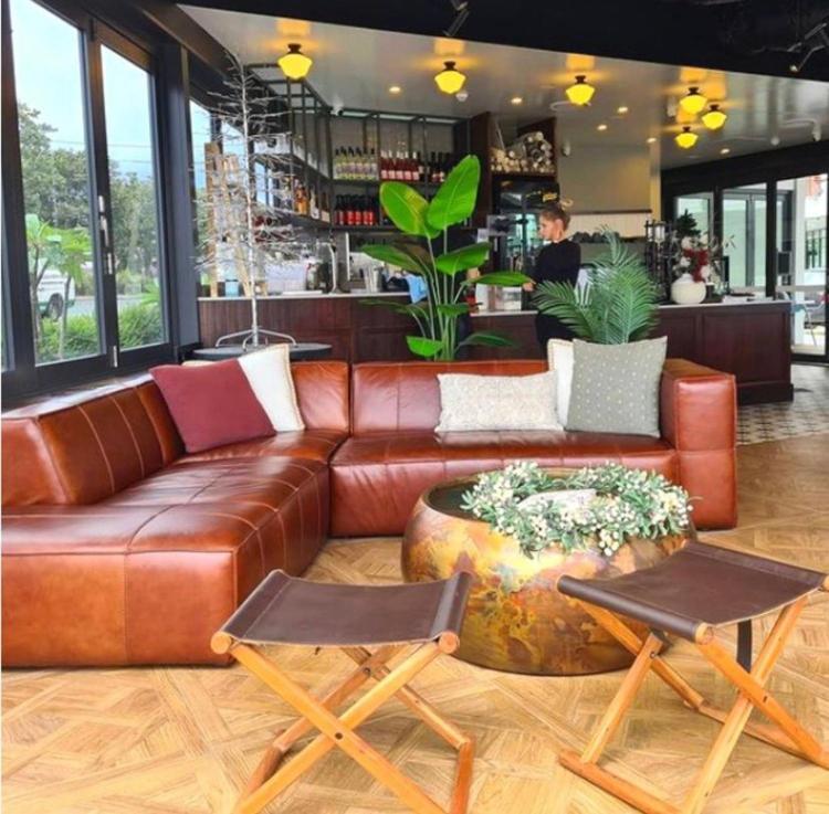 توومبا Inspire Boutique Apartments المظهر الخارجي الصورة